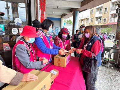 昨日東勢商圈「商圈券」發放