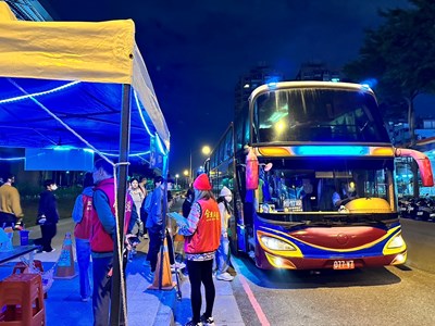 智慧停車、接駁車專用道奏功！ 中市跨年晚會車流凌晨2時恢復正常