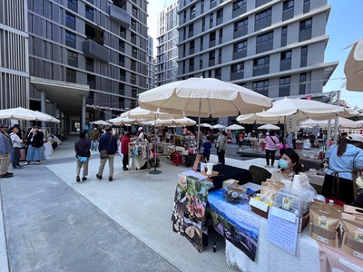 太平育賢二期好宅「逸居生活園區」共規劃26間店鋪，目前出租率已超過9成，逐漸成型的商圈為周邊的生活機能注入一股活水。