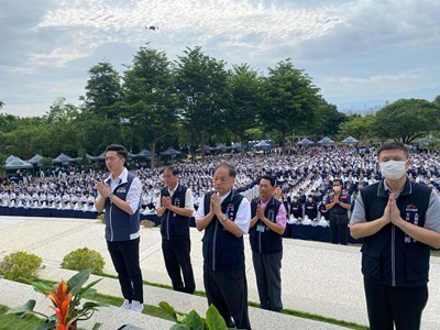 慈濟浴佛大典，中市民政局長祈願國泰民安