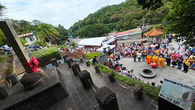 大甲鐵砧山劍井端午取水祈福儀式