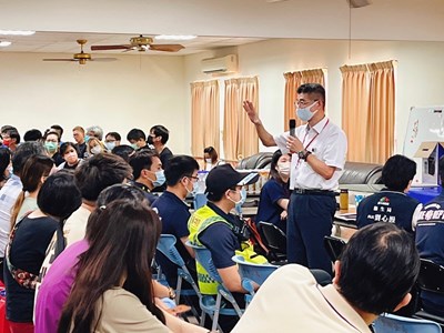 中央警察大學消防系潘國雄教授現場指導_0