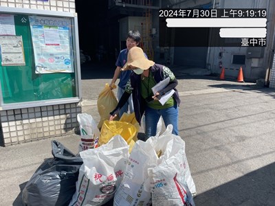 推動垃圾減量 中市7月全市垃圾破袋檢查破萬件