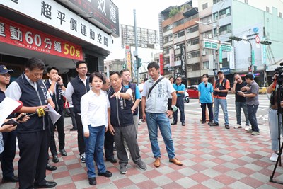 鐵腕護行人！ 中市府啟動「無限期公車大執法」 盧市長慰勉員警辛勞：捍衛行人正義