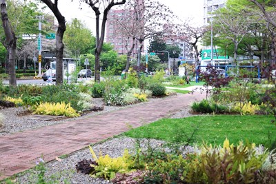 01-花之道計畫持續前進:南區忠明園道即將綻放花園新貌_0