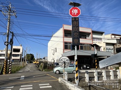 智慧路標當你的千里眼!中市113年擴增35處提升道路安全 (1)