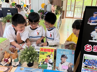 北屯區仁美國小「臺中好棒,閱讀閱棒」主題書展