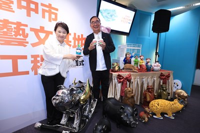 肉品市場拍賣館蛻變藝文場館!盧市長見證「小豬藝文基地」啟動 感謝麗明營造攜手打造北區新亮點