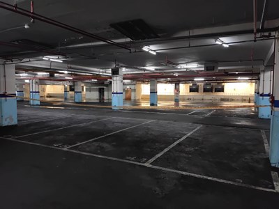 大里運動公園地下停車場積水已明顯下降,市府於低窪區域圍設警示範圍_0