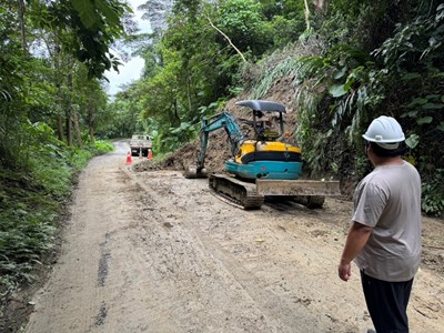 霧峰區北坑產業道路土石崩落