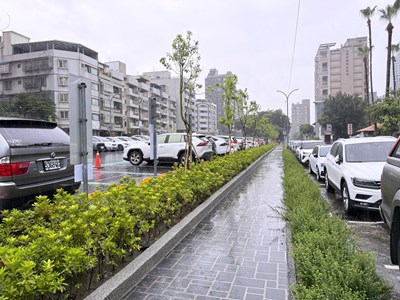 中市辦理停車場等公共空間綠美化,打造兼具美感、功能及環境永續的場域