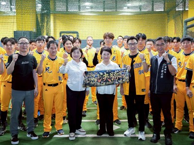 2025中華職棒總冠軍賽-中信兄弟賽前加油致意