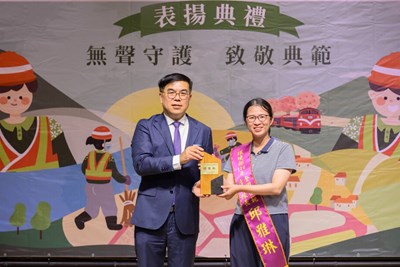 中市清水區清潔隊 隊長邱雅琳榮獲114年度全國模範清潔隊長