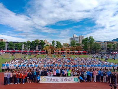 長官來賓與運動員大合照_0