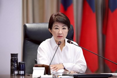 01-「台中市民野餐日」周末登場！盧市長：112與您相約「草地閱讀．曬曬幸福」！_0