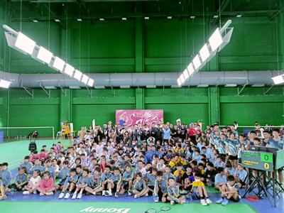 貴賓與全體參賽選手齊聚留影