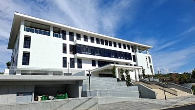 01-3.25億打造莊嚴治喪環境！東勢區第一公墓納骨塔完工預計115年啟用！_0