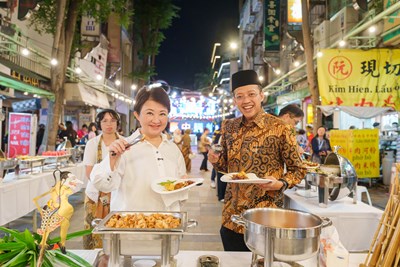 盧市長與代表在繼光街享受美食饗宴_0