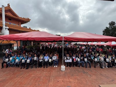 圖一、與會貴賓一同推薦后里區優質農特產品