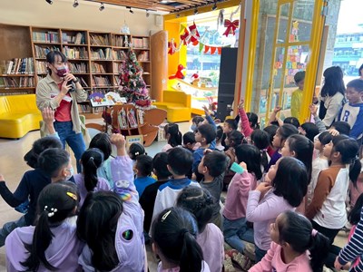 大肚區大肚國小的「聖誕故事與歌謠派對」