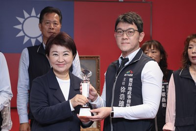 廉能透明獎頒獎照片1_0