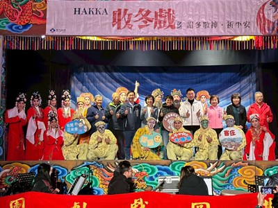 客家委員會收冬戲邀請金滿圓戲劇團在石岡土牛客家文化館演出三打白骨精