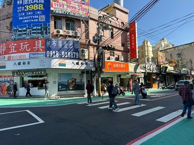 01-有限路寬創造最大安全！中市投入2,100萬元完成靜宜商圈人本環境改造_0