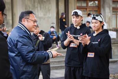 《綜藝玩很大》國漫館拍攝，副市長出席致意_0