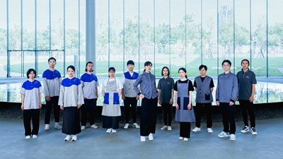工作服設計融入館舍元素與概念巧思，兼顧實用性與美感