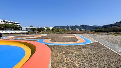 草湖溪畔新亮點！大里滑步車道與滑板車廣場啟用 親子遊憩再升級-2_0