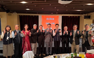 與維新醫療社團法人各代表合照