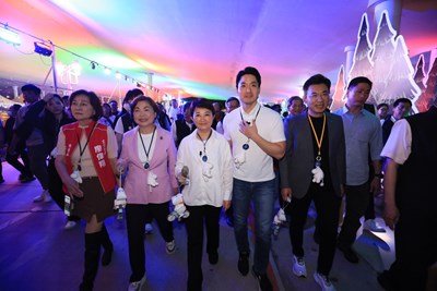 創歷史新高！盧市長偕蔣市長逛中台灣燈會 台中、台北「雙城連線行銷」朝650萬參觀人次邁進