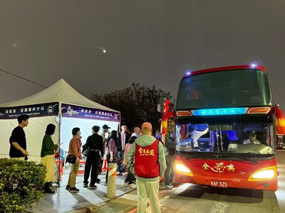 中台灣燈會3日圓滿落幕，市府交通局全程投入疏運，整體交通動線順暢_0