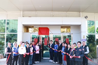 消防局今（11）日於第一救災救護大隊舉行「葫蘆墩高級救護隊」揭牌儀式。