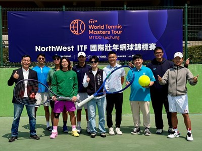 ITF壯年賽臺中開打！運動局專委林宜萱（中）出席開幕。