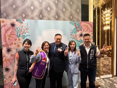 鄭副市長與獅友合照