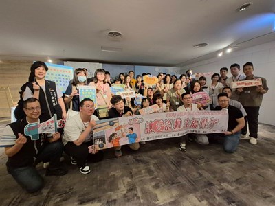 STRIKE幸福緣分！中市保齡球單身聯誼助攻19對心動配對，創九成五高配對率