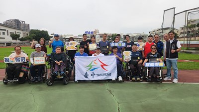 運動局長游志祥慰勞全障運台中田徑代表隊