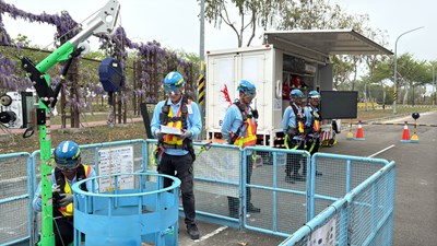 侷限空間出入坑評鑑演練