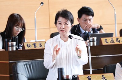 台中市議會第4屆第7次今(21)日盧市長表示市府將持續提供平價且經安全檢驗的保險套，鼓勵安全性行為，兼顧疾病預防與避免非計畫性懷孕