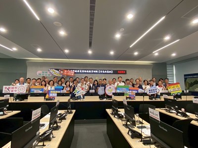 臺中市政府災害防救教育訓練首長決策班由各區公所主任秘書層級的人員參加