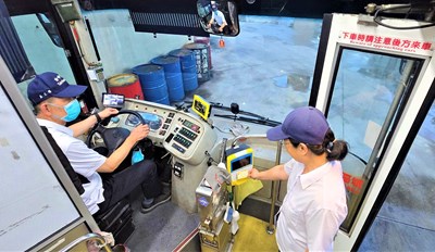 一趟公車、一份守護！台中市12路公車駕駛吳文雄把生命擺第一，民眾感謝信湧入市府。
