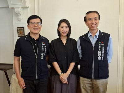 工策會於五權西六聚落舉辦女力產業論壇，西區區長王瑞嘉亦到場致意。_0
