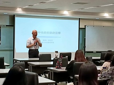 陽光發電也要陽光行政  社會局主任秘書吳文楦開場致詞