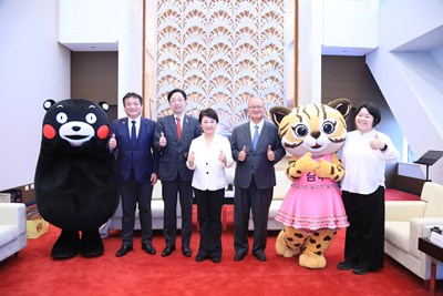 日本熊本縣知事木村敬、議長內野幸喜率團蒞臨台中市，由台中市長盧秀燕、議長張清照偕同多位市議員及市府、市議會團隊熱情接待。