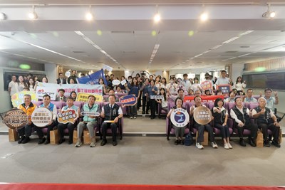 臺中市勞工局115年企業職工福利委員會卓越獎表揚活動合影