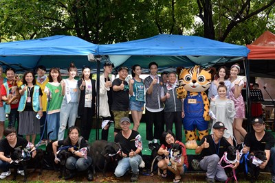 挺挺動物生活節    伊林名模米克斯大使團熱情相挺