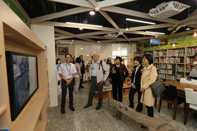 融合在地自然生態特色 中市圖書館大安分館揭牌 
