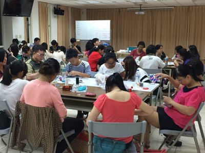 自立家庭家戶手作品義賣活動 盼增加弱勢家庭收入