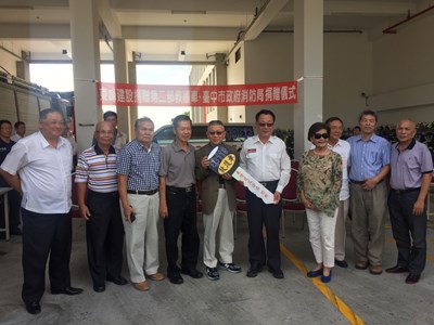 中市消防緊急救護能量提升 東峰建設再捐贈救護車